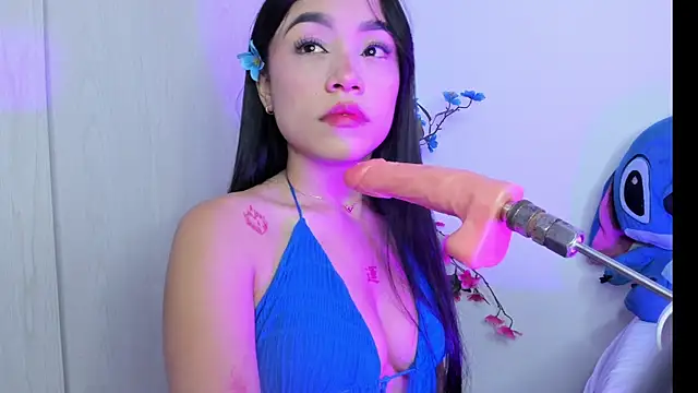 Snapshot of Eva_cutte chatting on 13, 7, 2026 Eva cutte online show from 13, 7, 2026