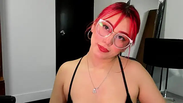 Maddy Mills online show from 2, 10, 2025