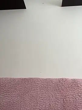 Issa Santana online show from 7, 10, 2025