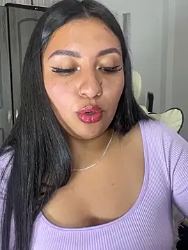 Issa Santana online show from 3, 12, 2025