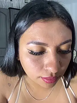 Issa Santana online show from 4, 11, 2025