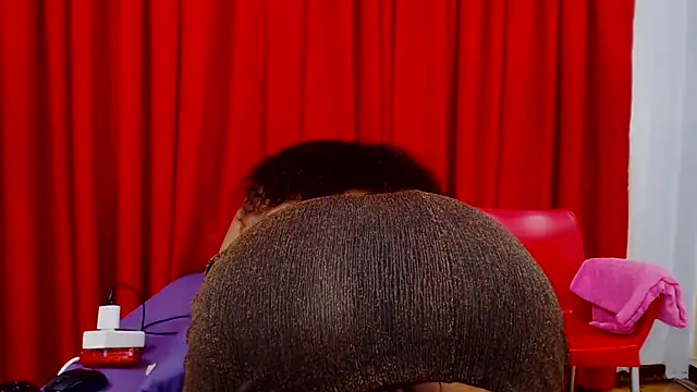 SexyBustyBoobs online show from 7, 10, 2025