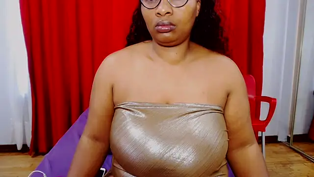 SexyBustyBoobs online show from 26, 11, 2025