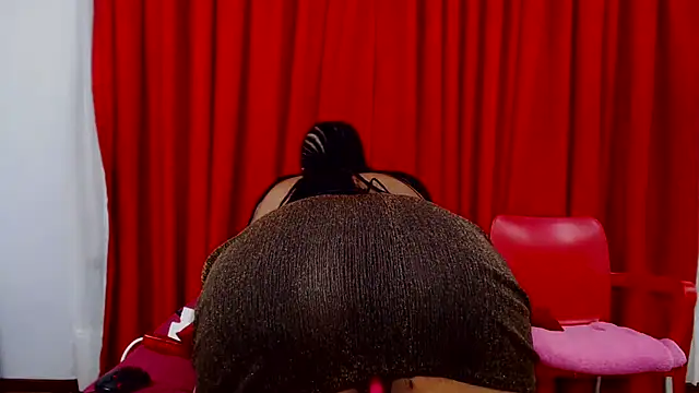 SexyBustyBoobs online show from 2, 12, 2025