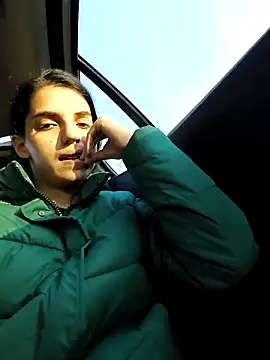 Snapshot of SweetMelodyZ chatting on 29, 10, 2025 SweetMelodyZ online show from 29, 10, 2025