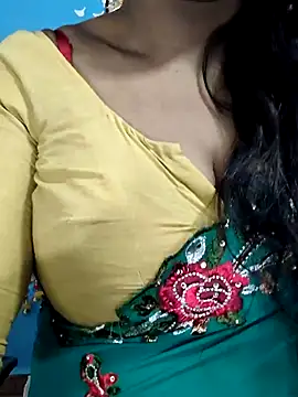Hotty Sonali online show from 4, 11, 2025