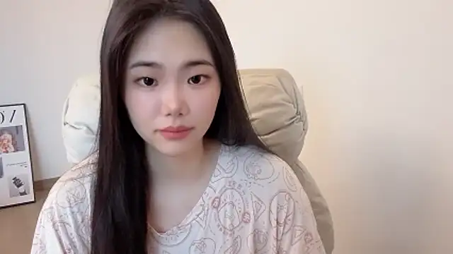 Snapshot of suki-1 chatting on 15, 6, 2026 suki-1 online show from 15, 6, 2026