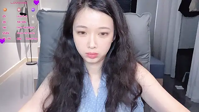 NiNi-baby520 online show from 10, 9, 2025