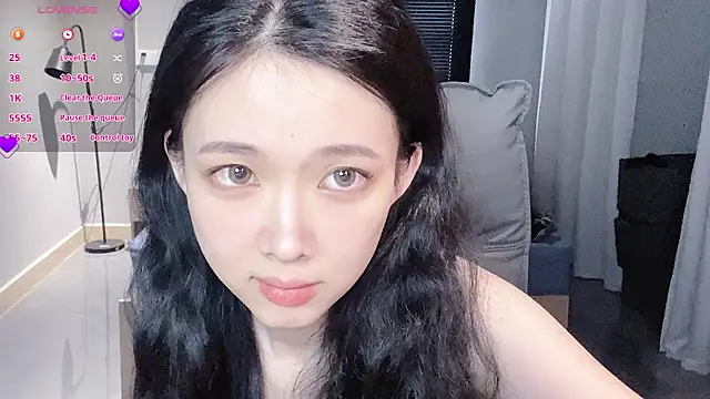 NiNi-baby520 online show from 29, 9, 2025