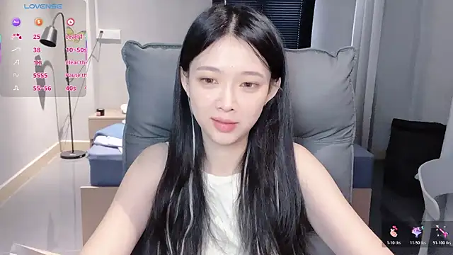 NiNi-baby520 online show from 21, 11, 2025