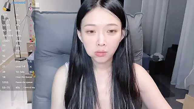 NiNi-baby520 online show from 13, 10, 2025