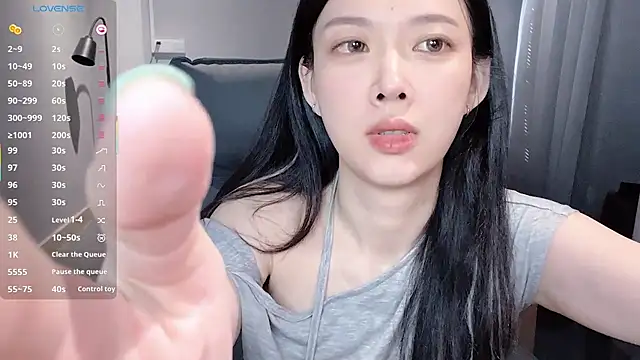 NiNi-baby520 online show from 11, 10, 2025