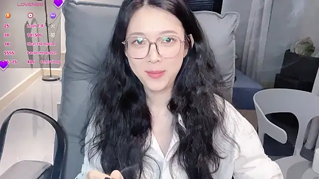 NiNi-baby520 online show from 23, 9, 2025