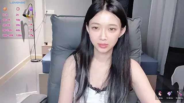 NiNi-baby520 online show from 12, 11, 2025