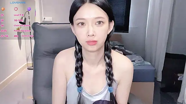 NiNi-baby520 online show from 27, 10, 2025