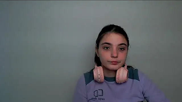 Snapshot of Sun_Shine__ chatting on 22, 10, 2025 Sun Shine online show from 22, 10, 2025