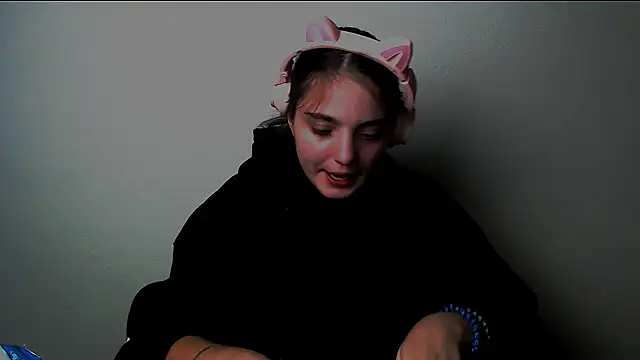 Snapshot of Sun_Shine__ chatting on 2, 10, 2025 Sun Shine online show from 2, 10, 2025