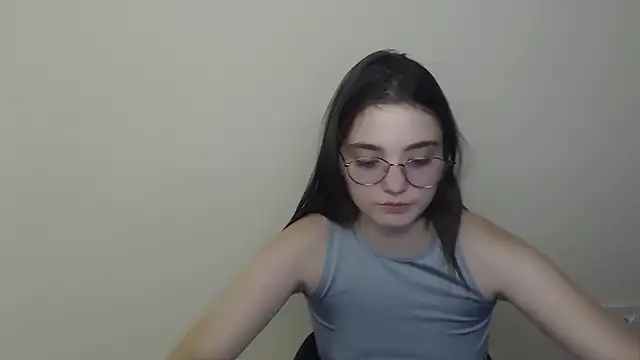 Snapshot of Sun_Shine__ chatting on 6, 7, 2026 Sun Shine online show from 6, 7, 2026
