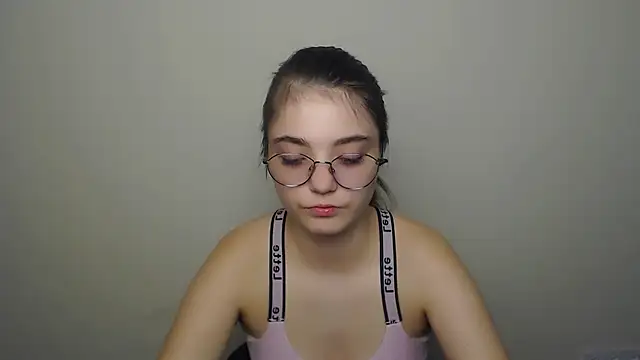 Snapshot of Sun_Shine__ chatting on 16, 7, 2026 Sun Shine online show from 16, 7, 2026