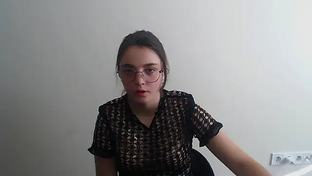 Snapshot of Sun_Shine__ chatting on 12, 7, 2026 Sun Shine online show from 12, 7, 2026