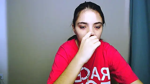 Snapshot of Sun_Shine__ chatting on 24, 11, 2025 Sun Shine online show from 24, 11, 2025