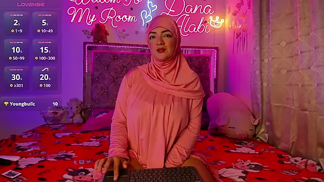 Snapshot of Dana-Alabi chatting on 25, 2, 2026 Dana-Alabi online show from 25, 2, 2026