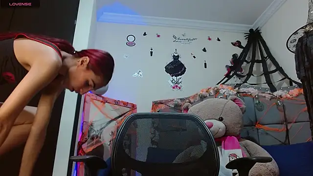 Kitty Slim online show from 23, 10, 2025