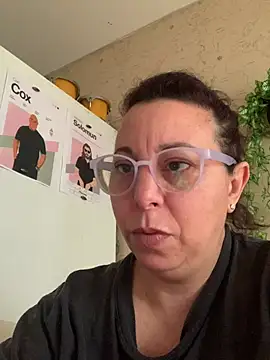 Snapshot of LupeLok chatting on 15, 7, 2026 LupeLok online show from 15, 7, 2026
