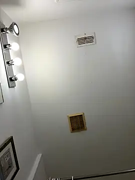 Snapshot of julio_p chatting on 4, 10, 2025 julio p online show from 4, 10, 2025