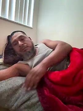 Snapshot of julio_p chatting on 5, 10, 2025 julio p online show from 5, 10, 2025