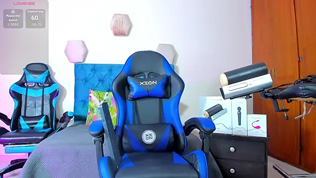  taylor black online show from 24, 9, 2025