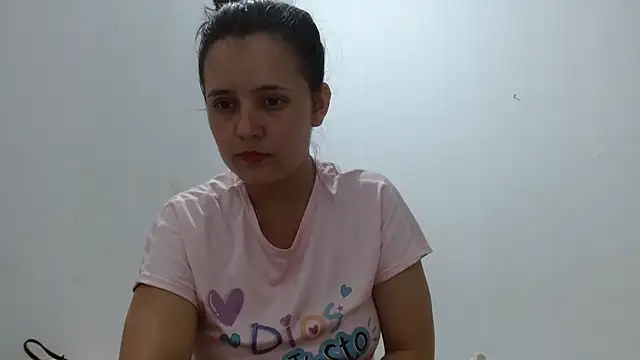 Snapshot of sara_candy59 chatting on 1, 8, 2026 sara candy59 online show from 1, 8, 2026