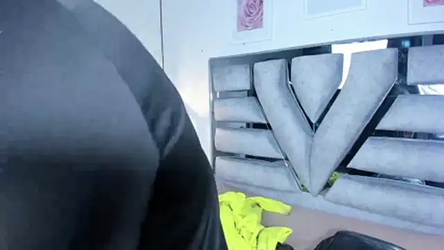 lianfox  online show from 9, 4, 2026