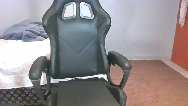 Mayalorenz online show from 25, 11, 2025