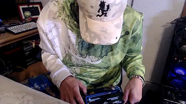 thejuicybacon online show from 8, 10, 2025