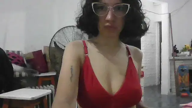 loliporomero online show from 15, 10, 2025