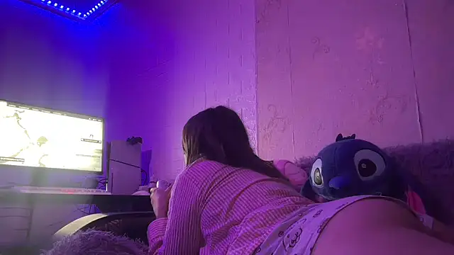 enyazhe online show from 6, 11, 2025