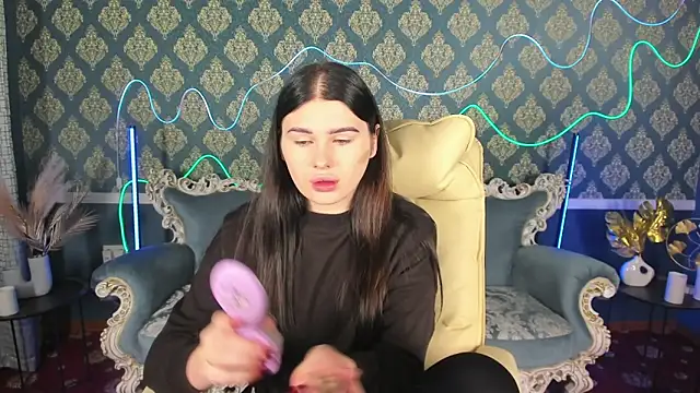 Neyla Charm online show from 6, 11, 2025