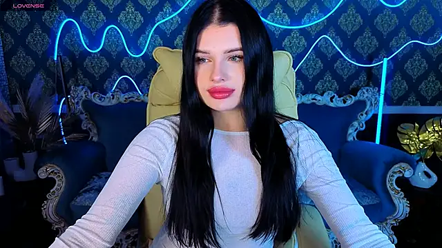 Neyla Charm online show from 30, 11, 2025