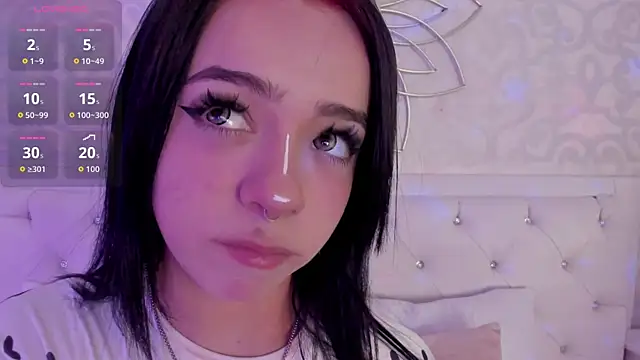 Cassie66  online show from 10, 10, 2025