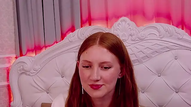 SaraMoor online show from 21, 10, 2025