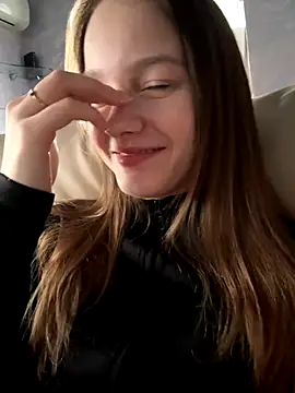 MichelleRoux online show from 4, 10, 2025