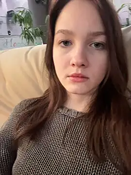 MichelleRoux online show from 4, 12, 2025