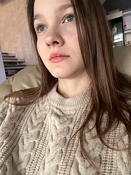 MichelleRoux online show from 5, 10, 2025