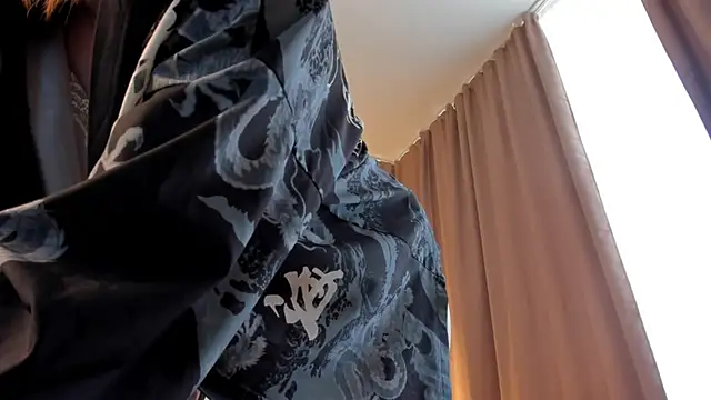 Snapshot of NessaDay chatting on 5, 10, 2025 NessaDay online show from 5, 10, 2025