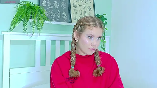 BelaMiller  online show from 12, 11, 2025