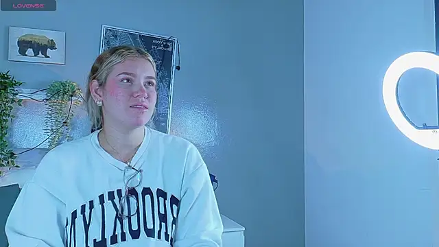 BelaMiller  online show from 23, 9, 2025