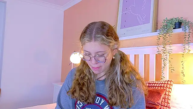 BelaMiller  online show from 2, 10, 2025