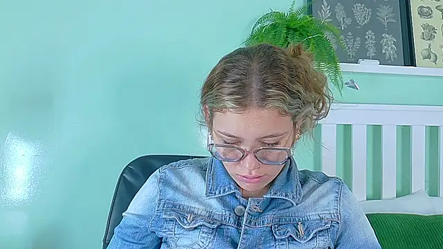 BelaMiller  online show from 9, 10, 2025