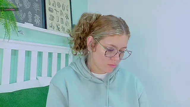 BelaMiller  online show from 7, 10, 2025